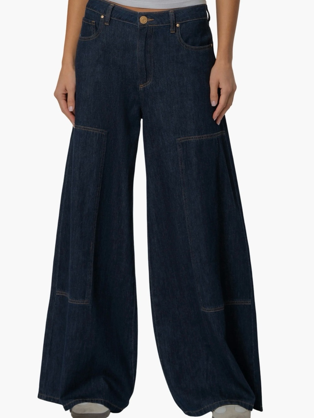Kut from the Kloth Blake High Waist Superwide Leg
Jeans size 8